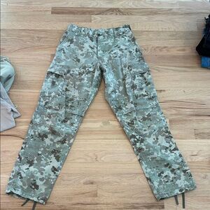 Woman’s  Camouflage Cargo Pants